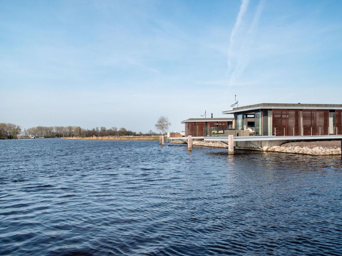 Very Spacious 8-Person Holiday Home In Friesland With Three Bedrooms De Veenhoop Exterior foto